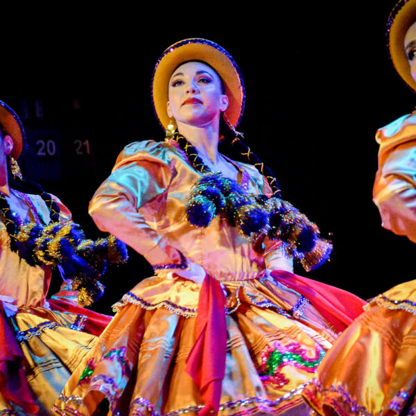 Ballet Folklórico Nacional celebra el Mes de la Patria en regiones de Valparaíso y Metropolitana