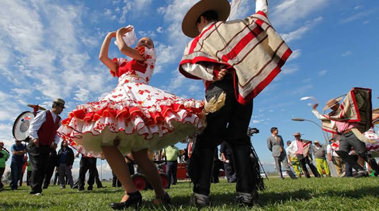 el Ballet Folklórico Diego Portales de Calama fue seleccionado e invitado oficial para representar a Chile en el VII Encuentro Latinoamericano de Folklore Paraguay 2026.